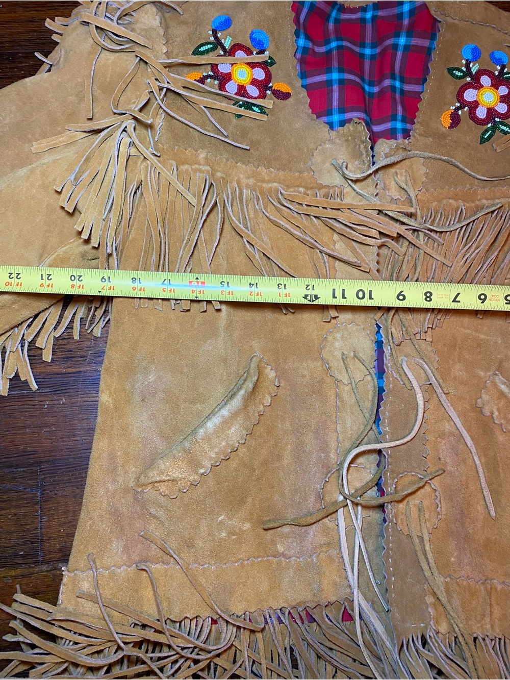 TRUE VINTAGE 1950/1960s STUNNING Artisan Hand Beaded Fringe Buckskin Jacket - Picture 16 of 17